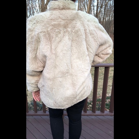 Luxurious Genuine Rabbit Fur Coat! - Picture 2 of 2